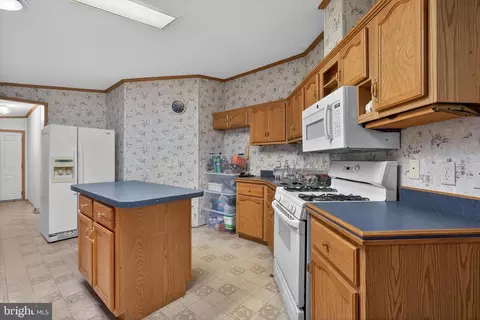 271 Janet Ct, Lothian, MD 20711 photo 7