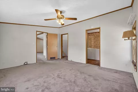 271 Janet Ct, Lothian, MD 20711 photo 13