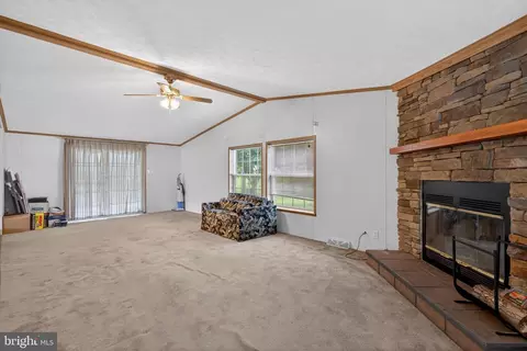271 Janet Ct, Lothian, MD 20711 photo 10