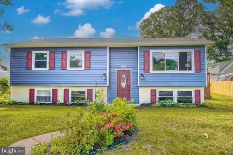 Exterior - 675 211th St, Pasadena, MD 21122 photo 2 of 11