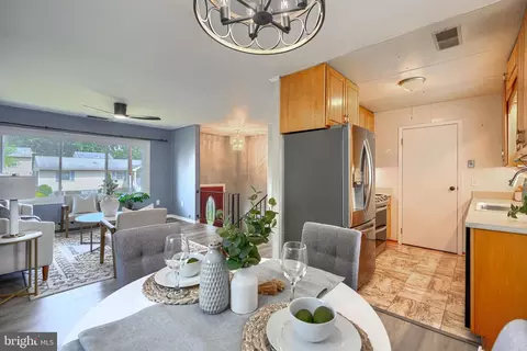 Dining - 675 211th St, Pasadena, MD 21122 photo 2 of 2