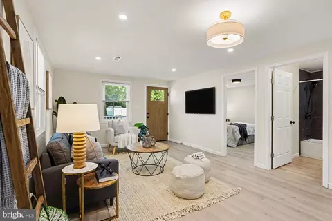 Other - 910 Pierpoint Dr, Pasadena, MD 21122 photo 2 of 8