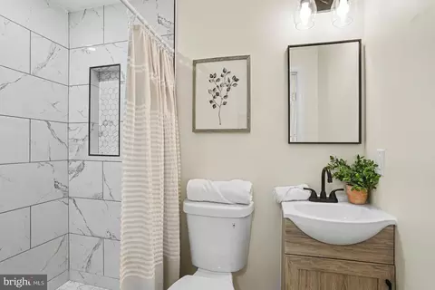 Bath - 910 Pierpoint Dr, Pasadena, MD 21122 photo 1 of 3