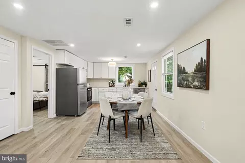 Dining - 910 Pierpoint Dr, Pasadena, MD 21122 photo 1 of 3
