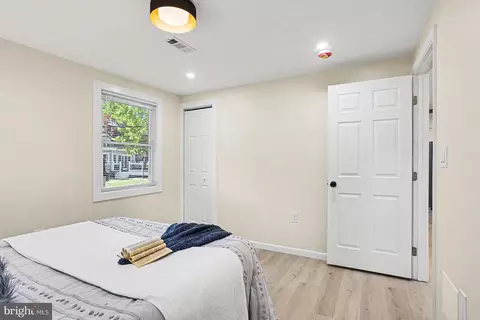 Bedroom - 910 Pierpoint Dr, Pasadena, MD 21122 photo 6 of 6