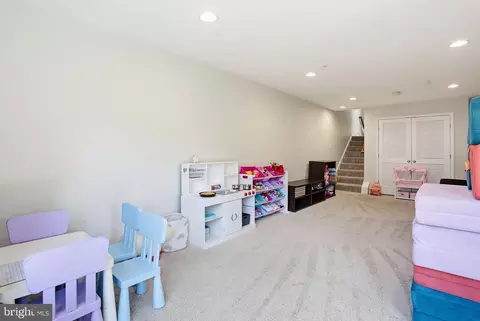 Entry Way - 911 Whitstable Blvd, Arnold, MD 21012 photo 9 of 9