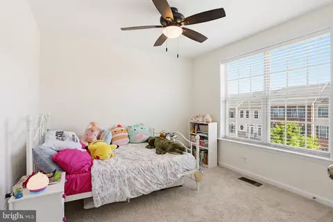 Bedroom - 911 Whitstable Blvd, Arnold, MD 21012 photo 3 of 5