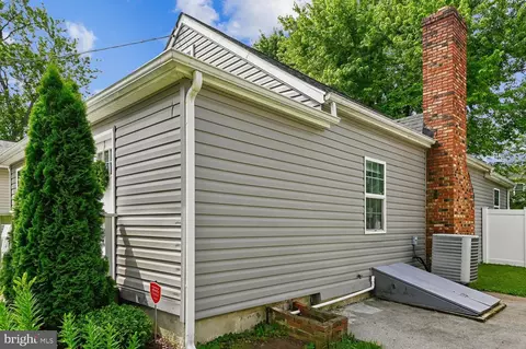 Exterior - 1129 Wharf Dr, Pasadena, MD 21122 photo 13 of 14