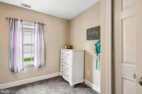 Bedroom - 1129 Wharf Dr, Pasadena, MD 21122 photo 9 of 14