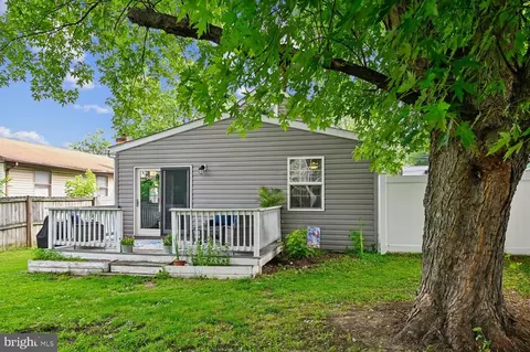 Exterior - 1129 Wharf Dr, Pasadena, MD 21122 photo 6 of 14