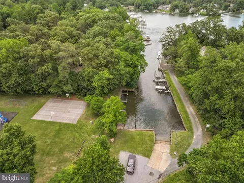 View/Area - 421 Edgewater Rd, Pasadena, MD 21122 photo 6 of 7