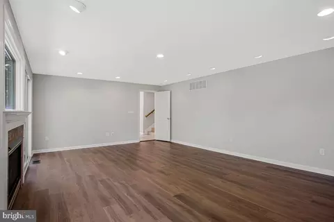 Living - 421 Edgewater Rd, Pasadena, MD 21122 photo 5 of 5