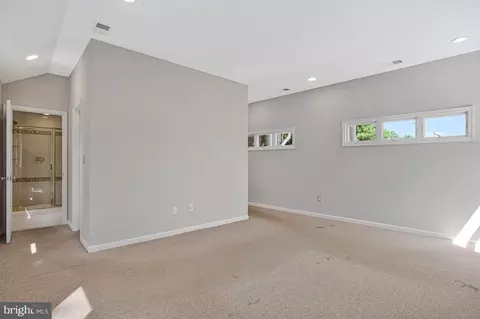 Bedroom - 421 Edgewater Rd, Pasadena, MD 21122 photo 2 of 4