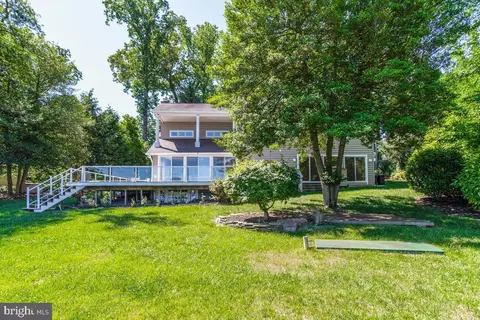 Exterior - 421 Edgewater Rd, Pasadena, MD 21122 photo 6 of 9