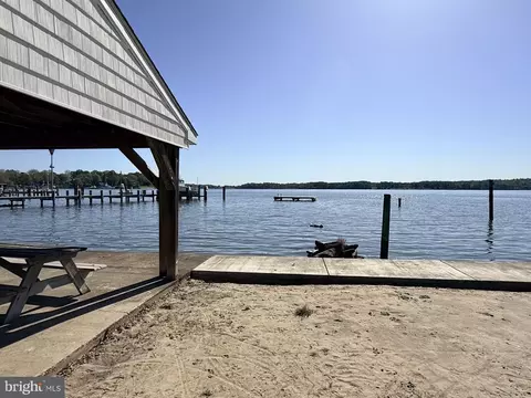 View/Area - 421 Edgewater Rd, Pasadena, MD 21122 photo 4 of 7