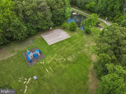 View/Area - 421 Edgewater Rd, Pasadena, MD 21122 photo 7 of 7
