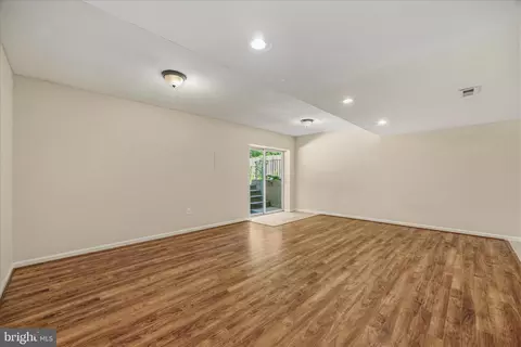 Living - 674 207 Th St, Pasadena, MD 21122 photo 2 of 5