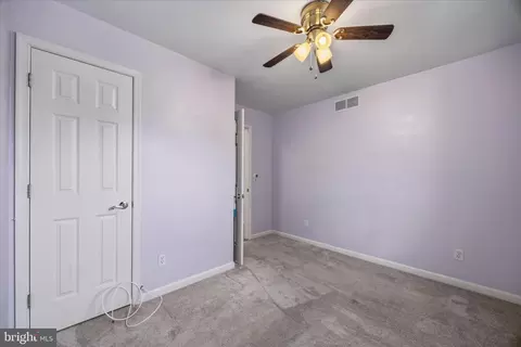 Bedroom - 674 207 Th St, Pasadena, MD 21122 photo 2 of 3