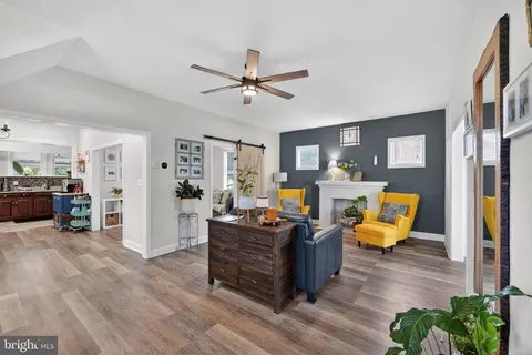 311 Townsend Ave, Brooklyn, MD 21225