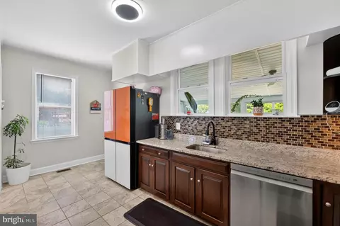 Other - 311 Townsend Ave, Brooklyn, MD 21225 photo 6 of 11