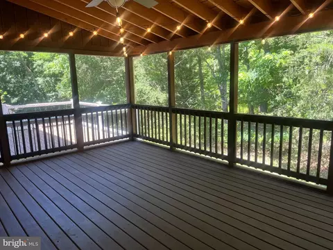 Exterior - 178 Pinecove Ave, Odenton, MD 21113 photo 5 of 6