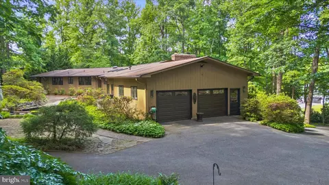 698 Discovery Rd, Davidsonville, MD 21035
