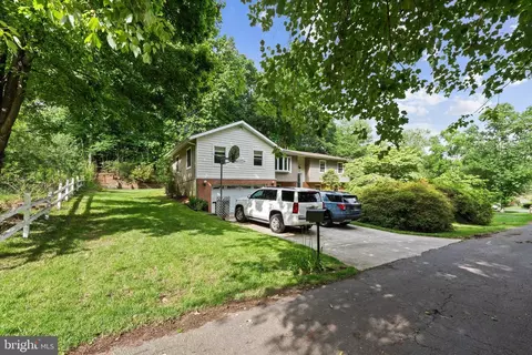 Exterior - 2178 Glenfield Rd, Annapolis, MD 21401 photo 2 of 9
