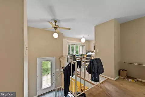 Entry Way - 2178 Glenfield Rd, Annapolis, MD 21401 photo 1 of 3