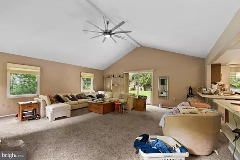 Living - 2178 Glenfield Rd, Annapolis, MD 21401 photo 1 of 5