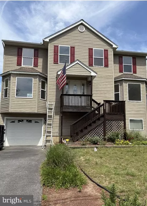 5523 Ilchester St, Churchton, MD 20733