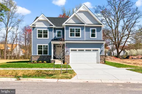 1210 Parish Hill Ln, Severn, MD 21144