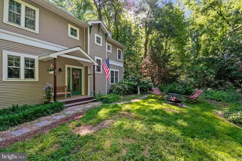 Exterior - 90 Park Ave, Edgewater, MD 21037 photo 2 of 7