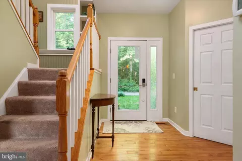 Entry Way - 90 Park Ave, Edgewater, MD 21037 photo 2 of 2