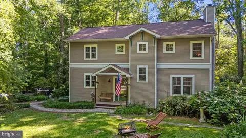 90 Park Ave, Edgewater, MD 21037