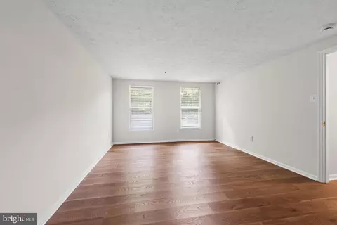 Living - 627 Deering Rd #2B, Pasadena, MD 21122 photo 10 of 10