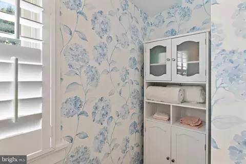 Bath - 140 Jefferson St, Annapolis, MD 21403 photo 12 of 12