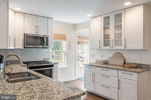 Kitchen - 140 Jefferson St, Annapolis, MD 21403 photo 3 of 7