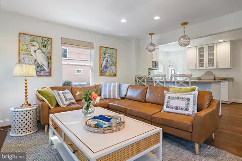 Living - 140 Jefferson St, Annapolis, MD 21403 photo 6 of 6