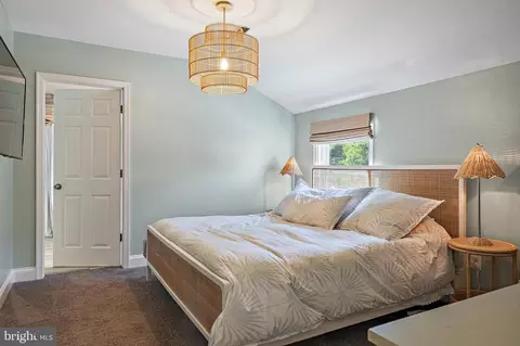 Bedroom - 140 Jefferson St, Annapolis, MD 21403 photo 2 of 12