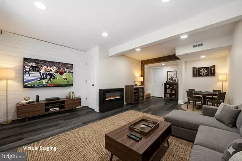 Living - 7909 Wellesley Ct, Pasadena, MD 21122 photo 6 of 6