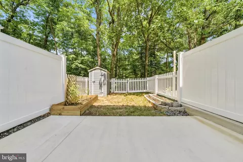 Exterior - 7909 Wellesley Ct, Pasadena, MD 21122 photo 5 of 5
