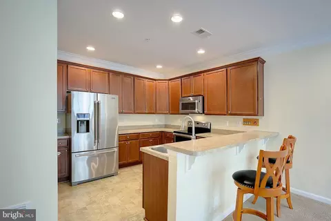 Kitchen - 7906 Blue Phlox #3, Pasadena, MD 21122 photo 2 of 2