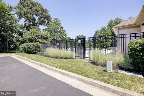 Exterior - 7906 Blue Phlox #3, Pasadena, MD 21122 photo 6 of 6