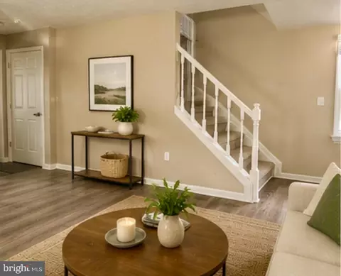 Entry Way - 1288 Holmespun Dr, Pasadena, MD 21122 photo 2 of 5