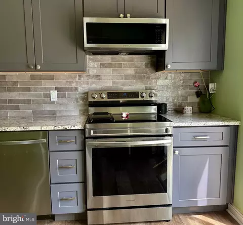 Kitchen - 1288 Holmespun Dr, Pasadena, MD 21122 photo 1 of 3
