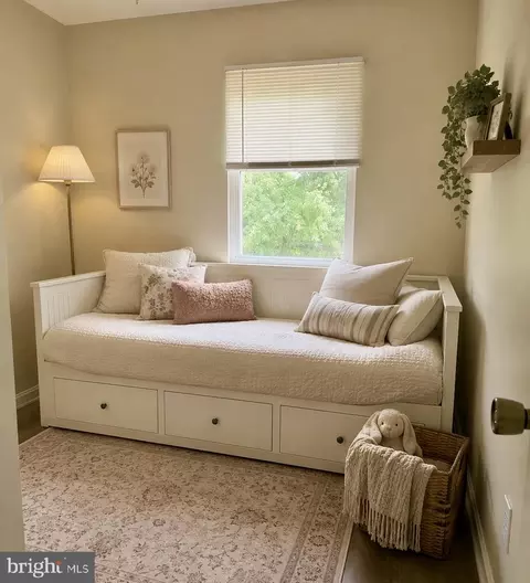 Bedroom - 1288 Holmespun Dr, Pasadena, MD 21122 photo 1 of 5
