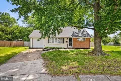 119 S Meadow Dr, Glen Burnie, MD 21060