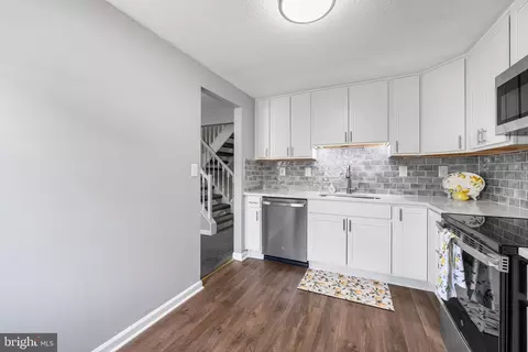 Kitchen - 3608 Chadwick Ct, Pasadena, MD 21122 photo 3 of 3