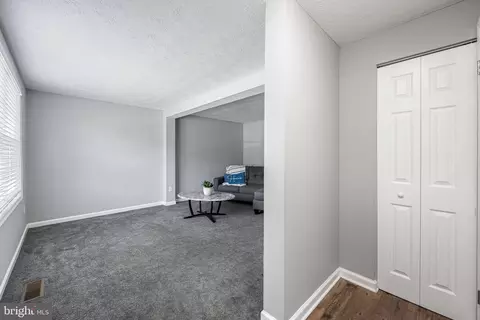 Entry Way - 3608 Chadwick Ct, Pasadena, MD 21122 photo 1 of 4