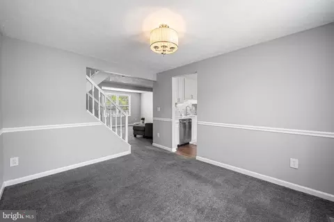 Entry Way - 3608 Chadwick Ct, Pasadena, MD 21122 photo 2 of 4